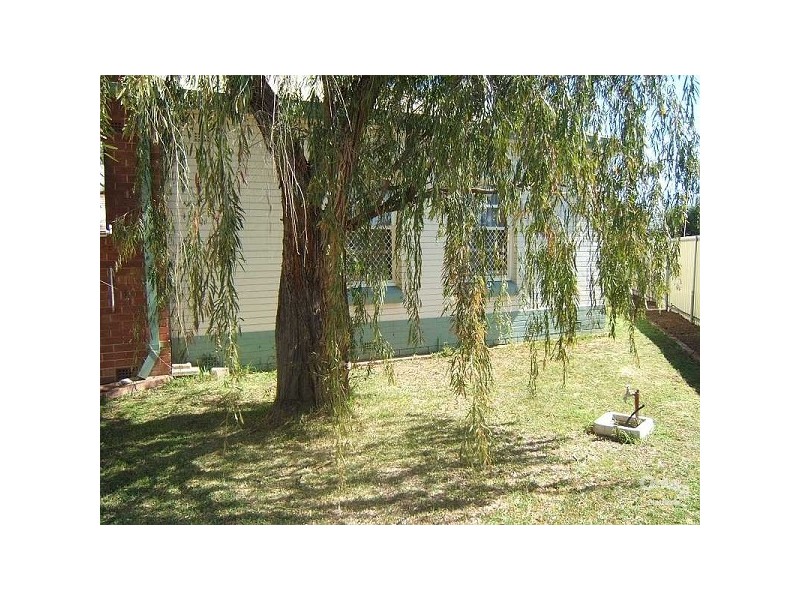 15 Sandville Avenue, Broadview SA 5083