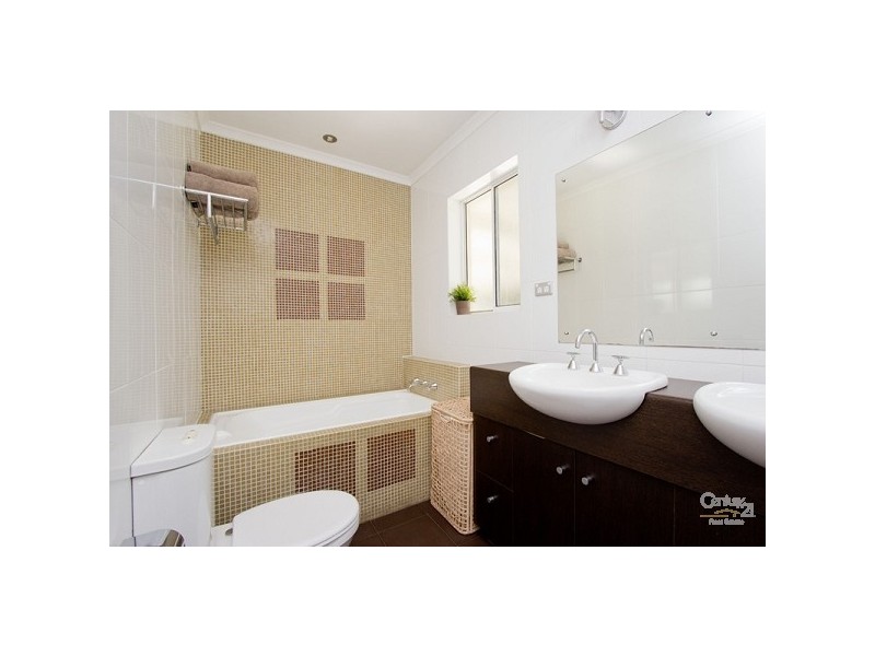 32 Ingerson Street, West Beach SA 5024