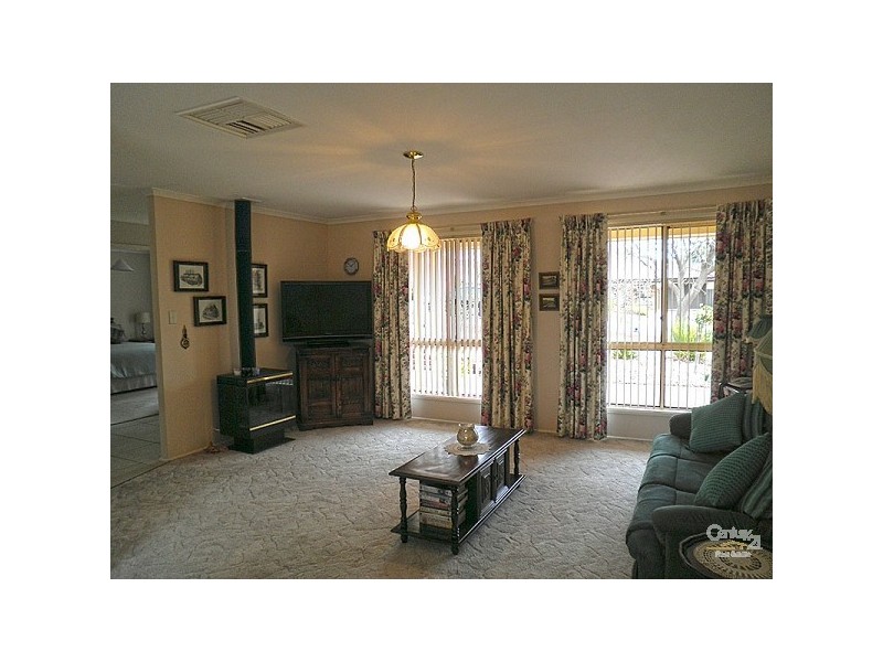 40 Lyons Circuit, Trott Park SA 5158