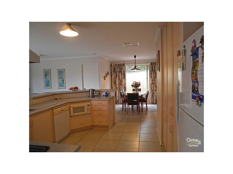 40 Lyons Circuit, Trott Park SA 5158
