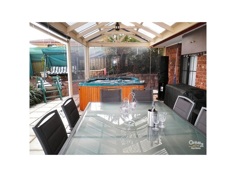 13 Lyons Circuit, Trott Park SA 5158