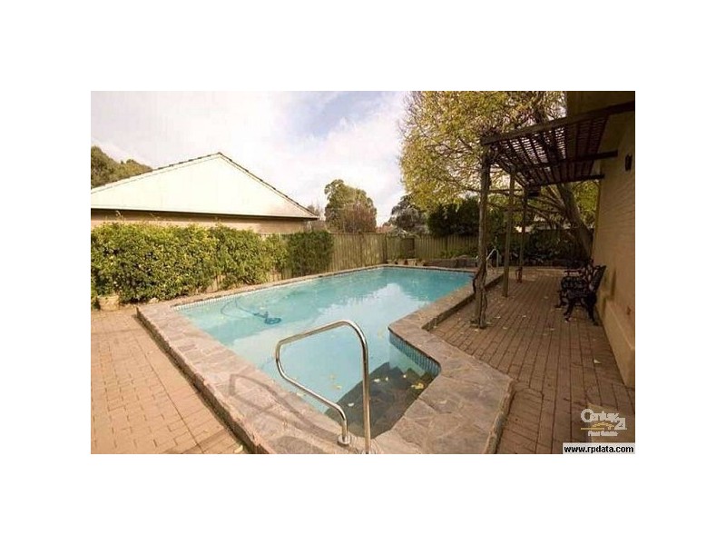 14 Kenwyn Drive, Campbelltown SA 5074