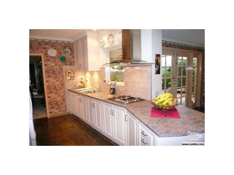 14 Kenwyn Drive, Campbelltown SA 5074