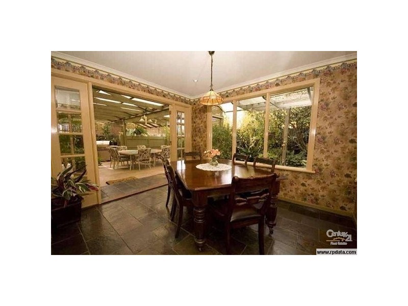 14 Kenwyn Drive, Campbelltown SA 5074