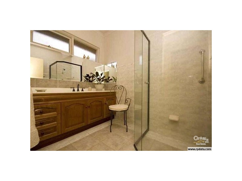 14 Kenwyn Drive, Campbelltown SA 5074