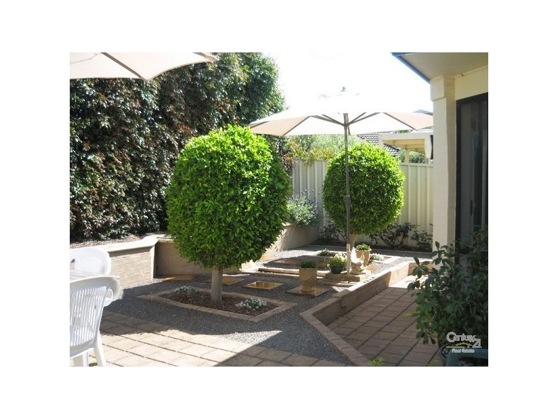 17 Knightsbridge Terrace, Oakden SA 5086