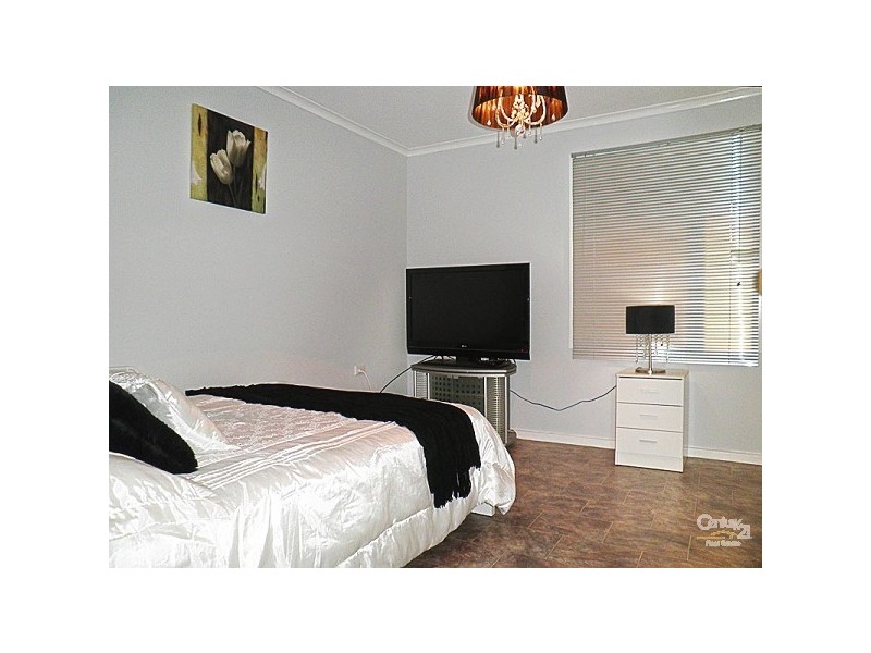 2 Alfriston Walk, Salisbury Park SA 5109