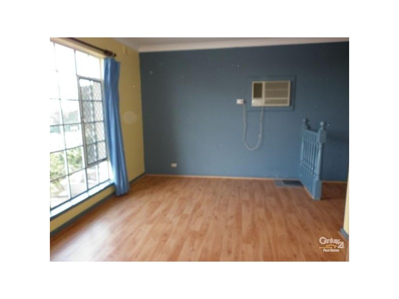 32 Robert Court, Para Hills SA 5096