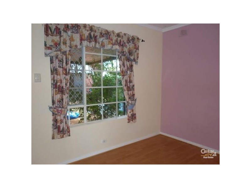 32 Robert Court, Para Hills SA 5096