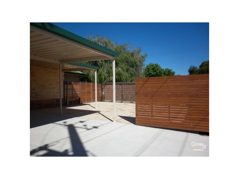 33 Lanark Avenue, Mitchell Park SA 5043