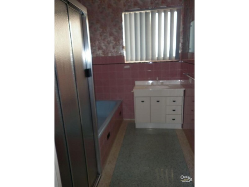 33 Lanark Avenue, Mitchell Park SA 5043