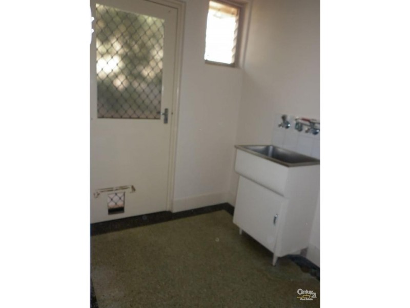 33 Lanark Avenue, Mitchell Park SA 5043