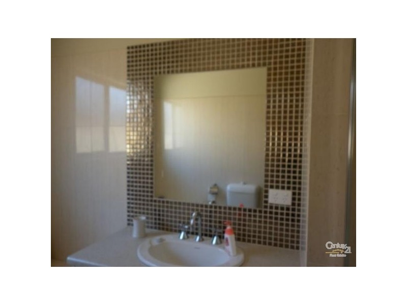 3A Leslie Avenue, Campbelltown SA 5074