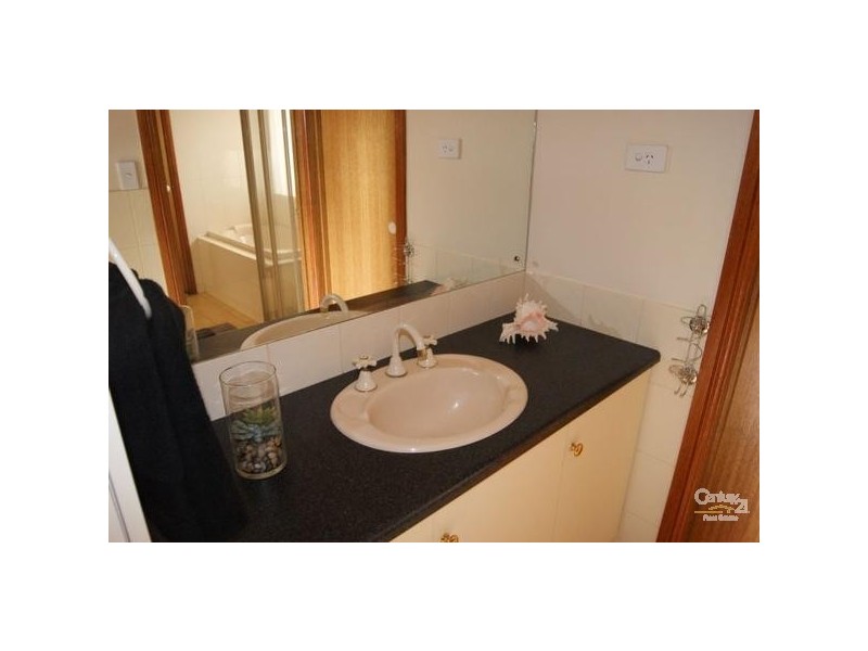 68 Liberty Grove, Woodville Gardens SA 5012