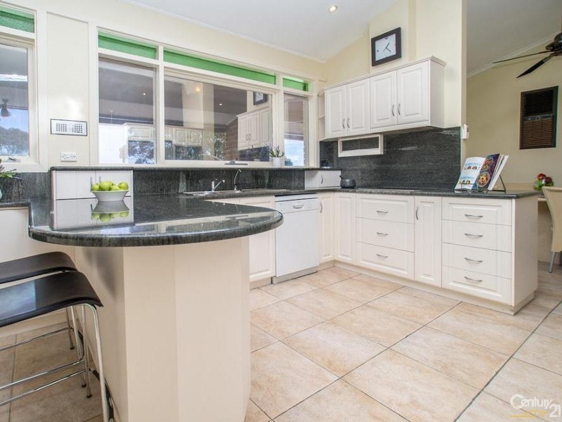 4 Sherwood Avenue, Rostrevor SA 5073