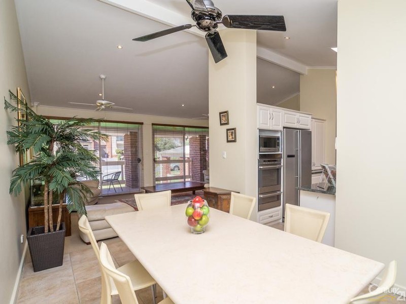 4 Sherwood Avenue, Rostrevor SA 5073