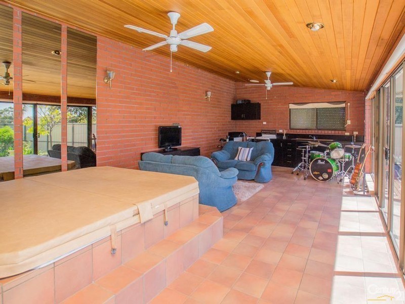 4 Sherwood Avenue, Rostrevor SA 5073