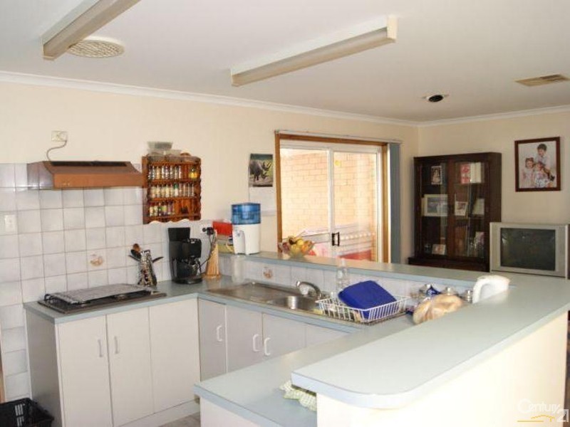 45 Riverview Drive, Salisbury Downs SA 5108