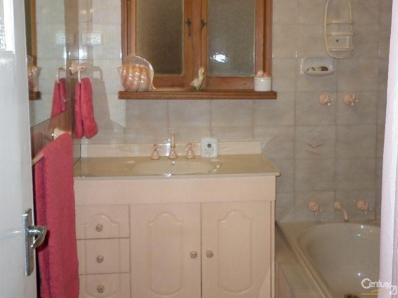 12 Halton Street, Enfield SA 5085