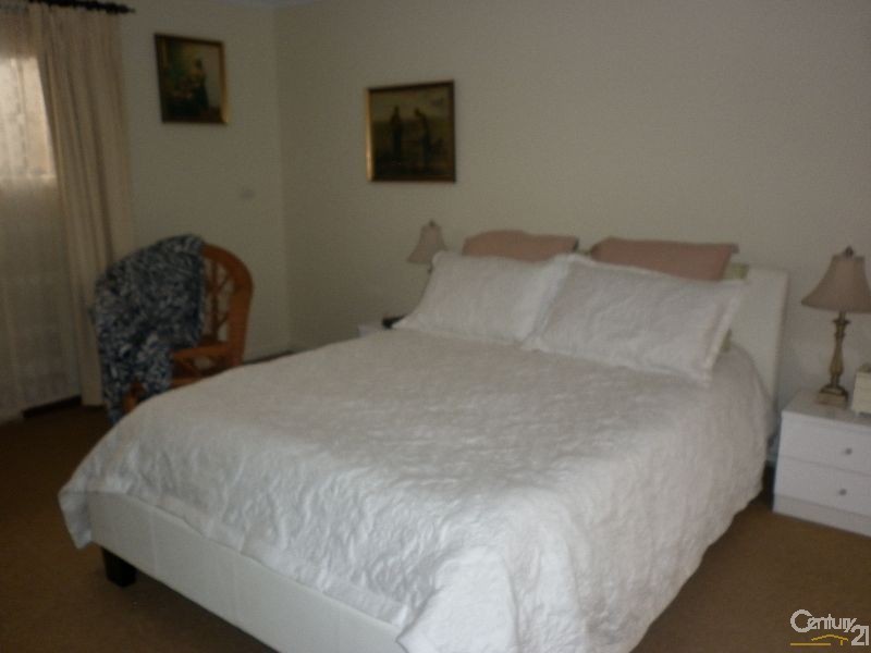 12 Halton Street, Enfield SA 5085