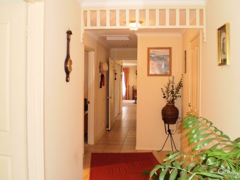 14 Woodland Drive, Oakden SA 5086