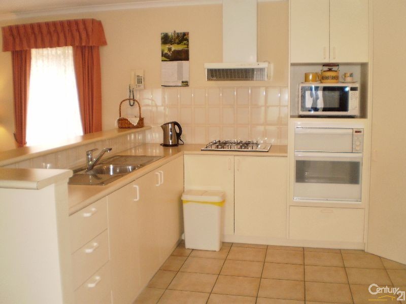 14 Woodland Drive, Oakden SA 5086