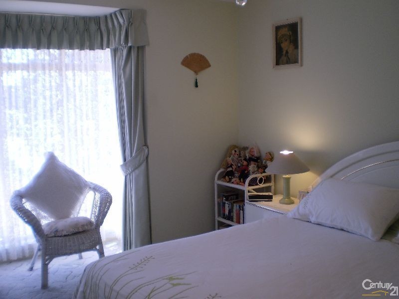 14 Woodland Drive, Oakden SA 5086