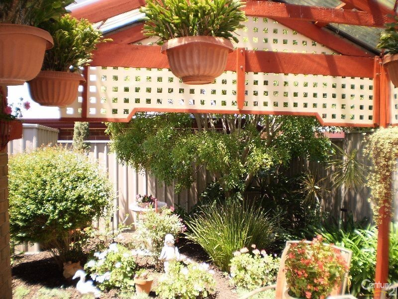 14 Woodland Drive, Oakden SA 5086