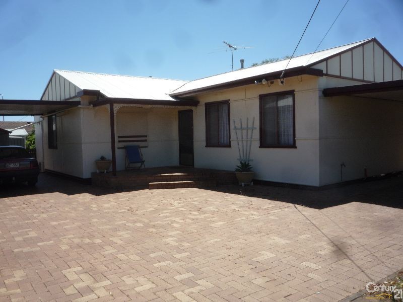 11 Swan Street, Greenacres SA 5086