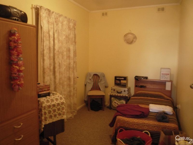 11 Swan Street, Greenacres SA 5086