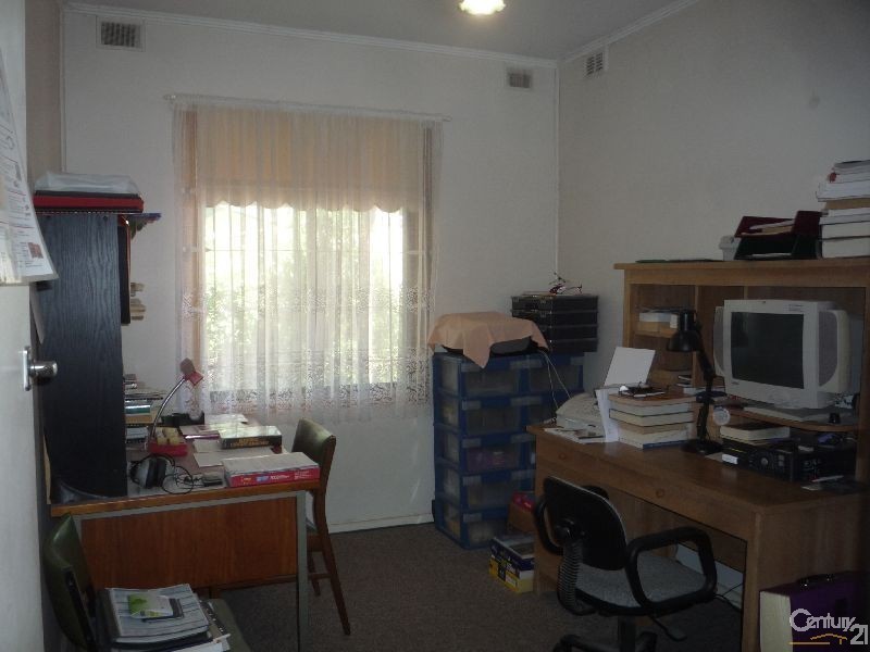 11 Swan Street, Greenacres SA 5086