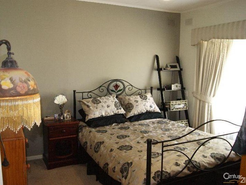 1 Pembury Grove, Felixstow SA 5070