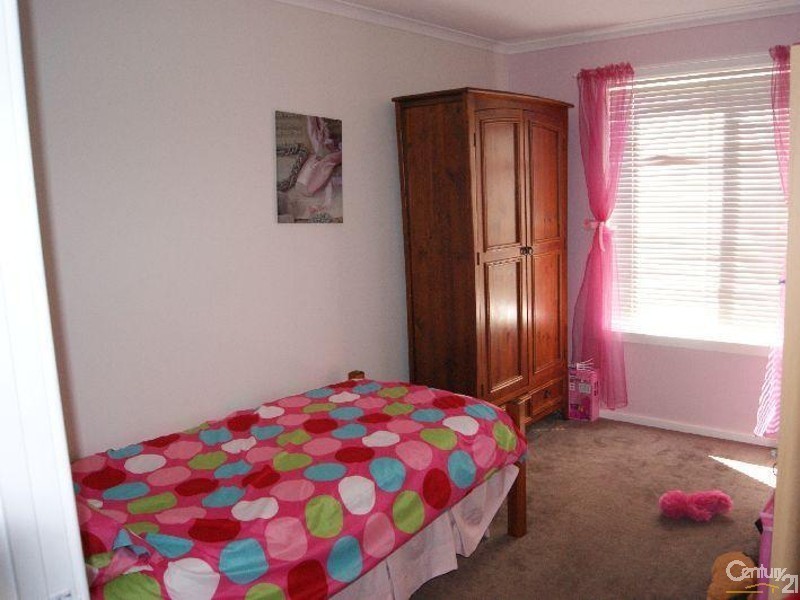 1 Pembury Grove, Felixstow SA 5070