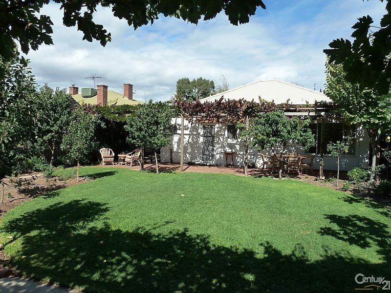 27 Cumberland Avenue, Cumberland Park SA 5041