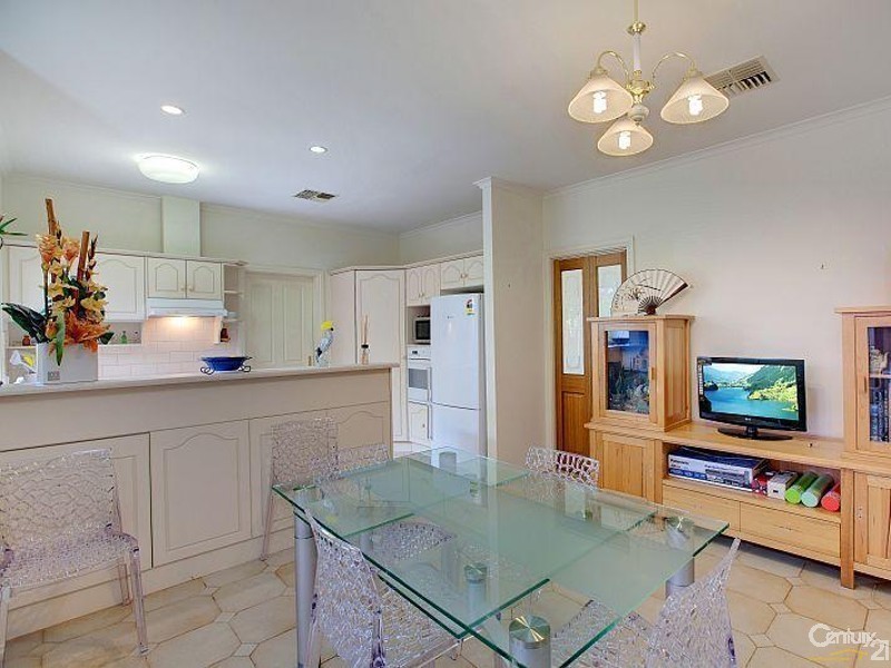 2/ 18 Peroomba Avenue, Kensington Gardens SA 5068