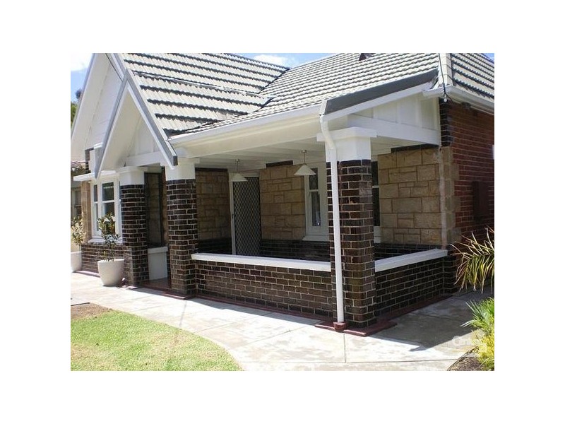 3 Selkirk Avenue, Black Forest SA 5035