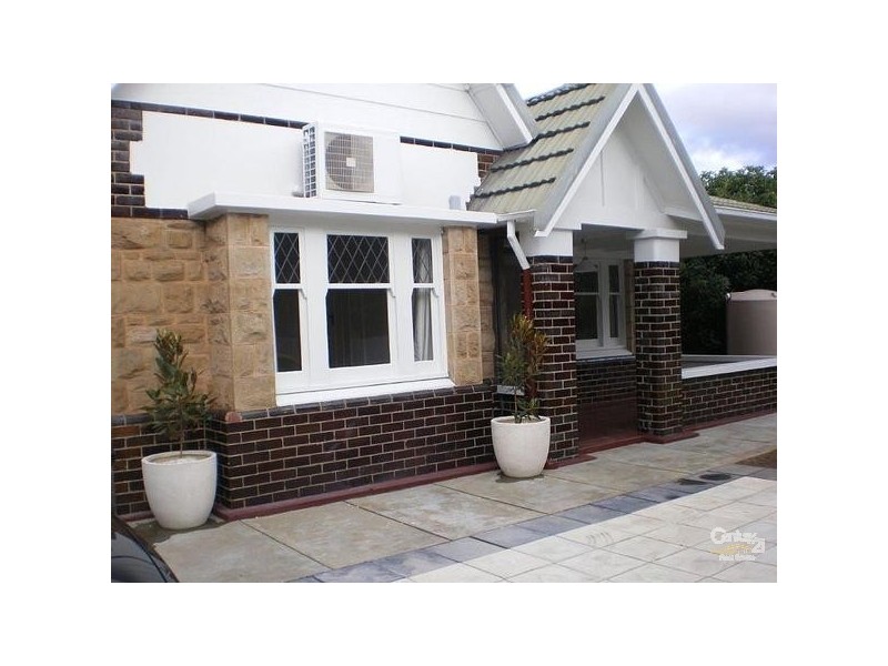 3 Selkirk Avenue, Black Forest SA 5035