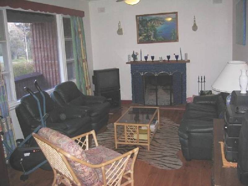 7 School Drive, Banksia Park SA 5091