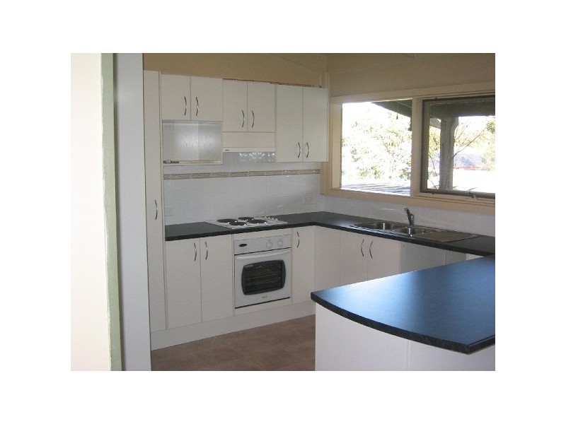 17 Cooinda Ave, Redwood Park SA 5097