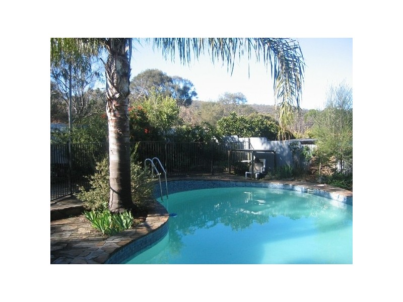 17 Tregeagle Ave, Tea Tree Gully SA 5091