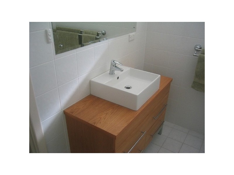 17 Tregeagle Ave, Tea Tree Gully SA 5091