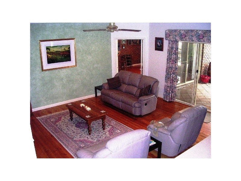 13 Walker Place, Highbury SA 5089