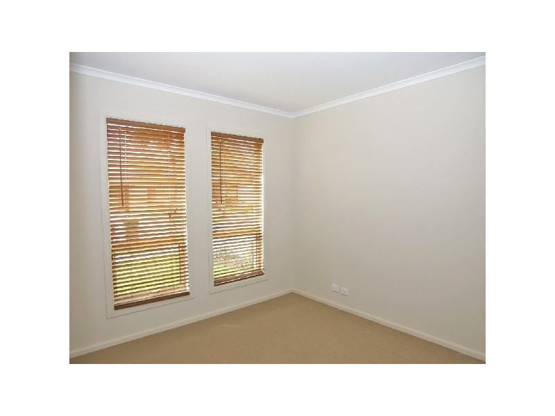 27 Leander Crescent, Greenacres SA 5086