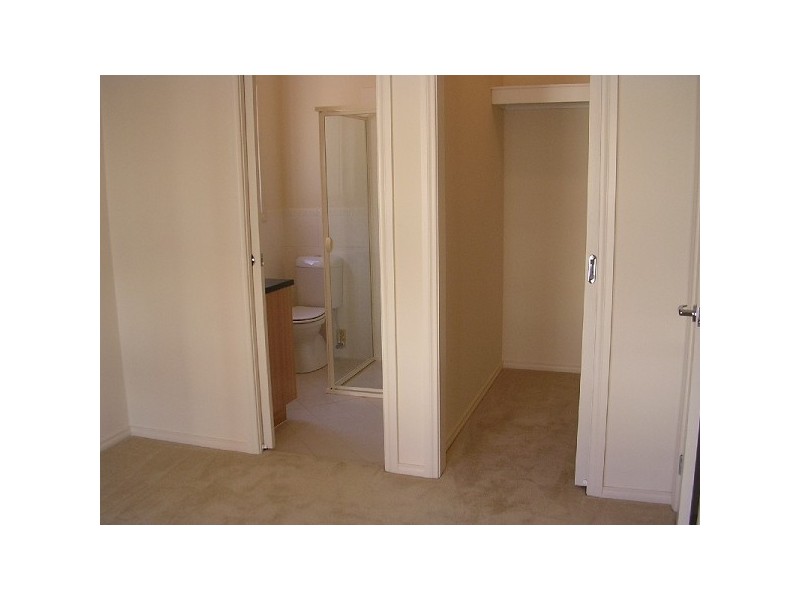 10 Cygnet Street, Mawson Lakes SA 5095