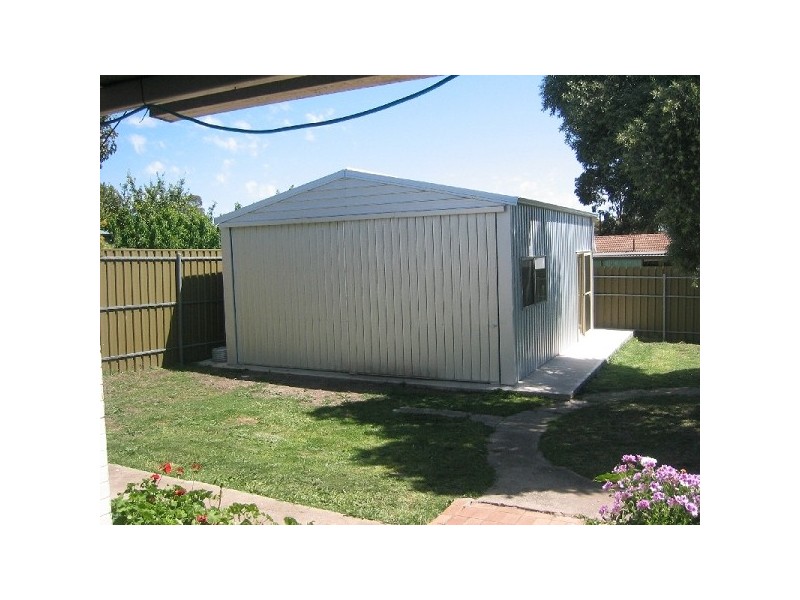 10 Raymond Road, St Agnes SA 5097