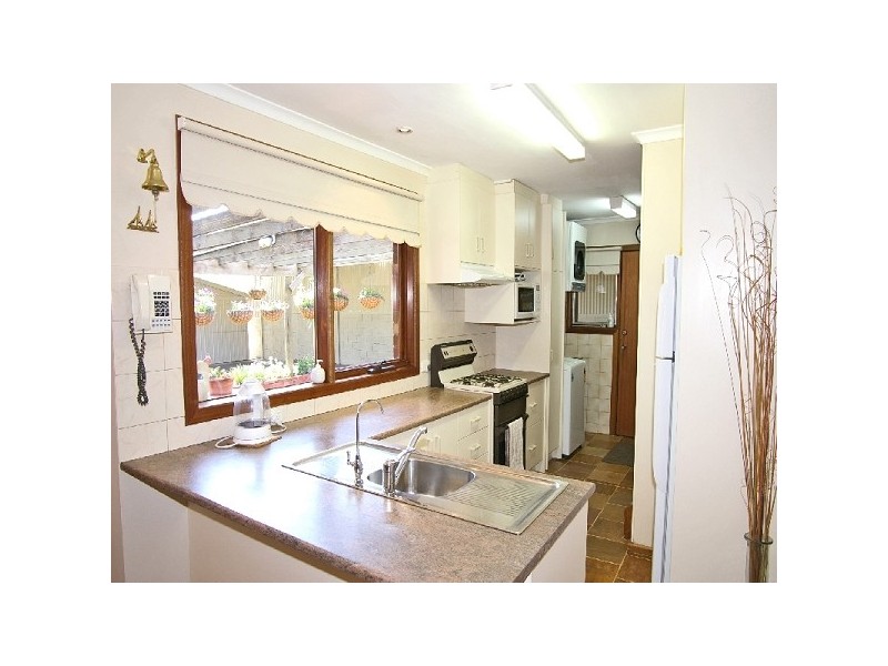 24 Gondola Grove, Para Hills SA 5096