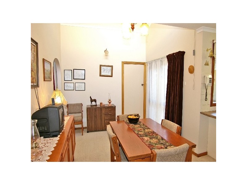 24 Gondola Grove, Para Hills SA 5096