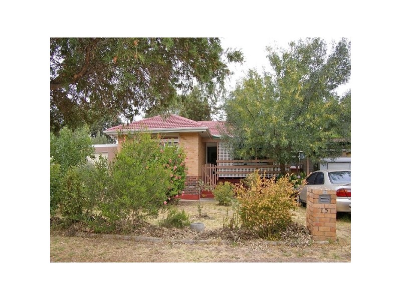 15 Stirling Walk, Redwood Park SA 5097