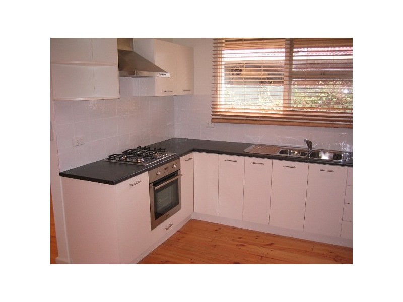 9 Sandland Ave, Ridgehaven SA 5097