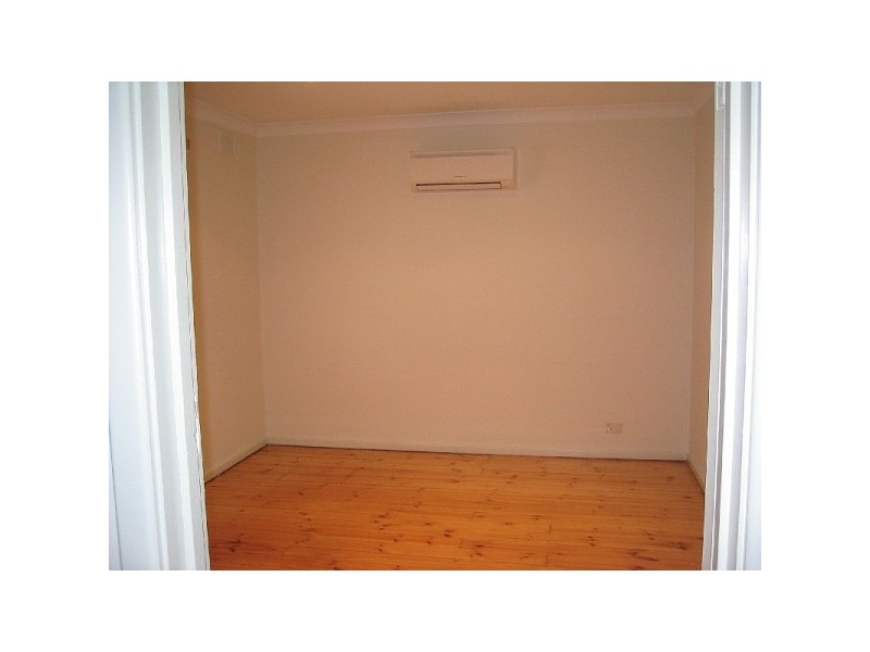 9 Sandland Ave, Ridgehaven SA 5097